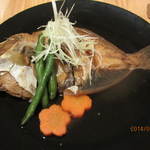 カフェホテルイソラベッラ - カワハギの煮つけ、煮つけは初、刺身で美味しい魚は煮つけでも美味。