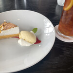 THE COSMOPOLITAN GRILL BAR TERRACE - 