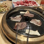 韓国料理 カンガンスルレ東館 - 