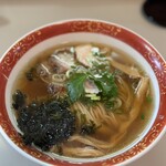 中華そば 澤田屋 - 三つ葉が合うラーメン！