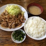 いづみ亭 - 豚コマ生姜焼定食