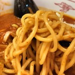 蒙古タンメン中本 - 麺アップ