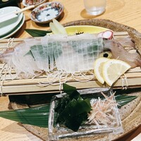 海鮮処松月亭 博多本店 - イカの活き造り。