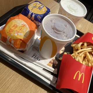 マクドナルド　無料引き換え　ポテトS 200枚 マックフライポテト　S　無料券　1枚・コーヒー　Ｓ　無料券：2枚　マクドナルド