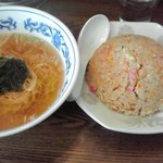 中華料理 栄照 - セットの半ラーメンとチャーハン