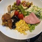 バルバッコア 虎ノ門ヒルズ店 - サラダバーには気をつけて