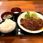 王道居酒屋のりを - 定食の出汁玉子焼き→温玉にいや、ここは絶対に出汁巻きでしょう‼️