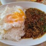 ジェヴァン - ガパオライス