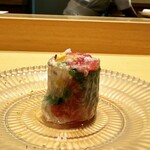 鮨 めい乃 - 鮪とハーブの生春巻き