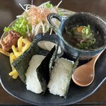 SOUP BAR JURA - 料理写真:プレートランチ、おにぎり