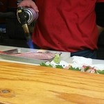 タラちゃんイクラちゃんドラちゃん - 目の前で金目鯛を炙ってます。(201404)