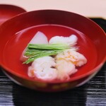 道人 - お椀は伊勢海老とカブラ。とにかく出汁の完成度には心震えます。