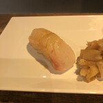 麹町いづみや しろ - 平目　青森　鯵ヶ沢