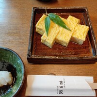 そば会席 立会川 吉田家 - しっとりふっくらの玉子焼きはシェアしても!