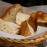Bistro WAN - ハンバーグの付け合せバゲット