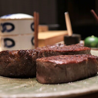 肉割烹 上 - 
