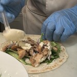 クラブメッド 北海道トマム - 目の前で巻いてくれます