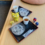 つちや - こんな感じの席で、いただきます