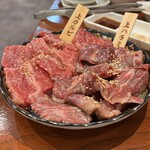 大阪焼肉 うしとみ - 