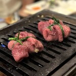 大阪焼肉 うしとみ - ネギ包み牛タン塩