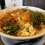 らーめんチキン野郎 - 台湾まぜそば（斜め上から）