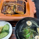 Unagi Izumiya - 肝吸いとお漬物