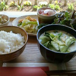 タンジョウ ファーム キッチン - 旬の野菜プレート