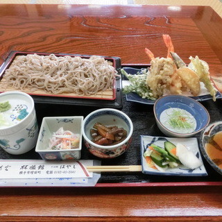 そば処　はやし - 料理写真:せいろ天ぷら蕎麦・・お通し2品付