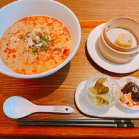 正宗広東私房菜サワダ 梅田エスト店 - 