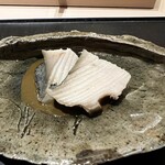 くろ﨑 - 蒸しアワビ(肝ソース)