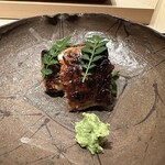 くろ﨑 - うなぎの蒲焼(博多湾の天然物)