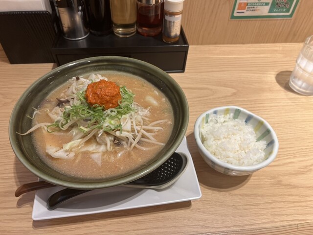越後秘蔵麺 無尽蔵 せんだい家（えちごひぞうめん むじんぞう） - 仙台（ラーメン）の写真