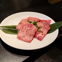 老舗精肉店直送 千種焼肉 飛騨牛の奴隷 千種店 - 