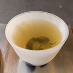 VERTはなれ - 萎凋釜炒り茶 華菜（みなみさやか）　3煎目（100度）