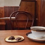 羅針盤 - コーヒー（かもしか）と無垢チョコレート