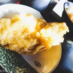 ヨコクラうどん - 外サク中はジューシー鶏天