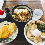 ヨコクラうどん - なめこーる＆鶏チャージ＋鶏セット
