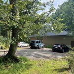 まめ - 5〜６台は停められそうな駐車場があります。