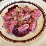 IL PLANETARIO - 有機栽培ビーツのニョッキ/カチョ・エ・ペペ