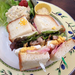 カフェ フロインドリーブ - クラブハウスサンド