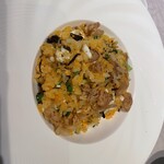中国飯店 富麗華 - オリーブとエシャロットの炒飯