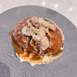 Lien Toranomon Hills - メインディッシュのハンバーグ