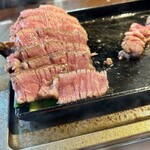 焼肉 肉萬 - 神ブリアン