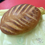 ベーカリー 南 - 「ミルクパン」　２４０円