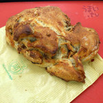 ベーカリー 南 - 「ゴルゴンゾーラ＆くるみ」のパンです。２８０円