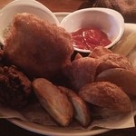 BEBE - 空っぽの胃に、魚を、鶏を！