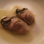 BEBE - 牡蠣のスモーク。これね、すごく旨いから大好き♡