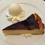 Brasserie024 - バスクチーズケーキ