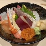 喰い切り鮨 のぶ - 大将おまかせ海鮮丼￥900