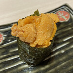 喰い切り鮨 のぶ - 雲丹軍艦￥600